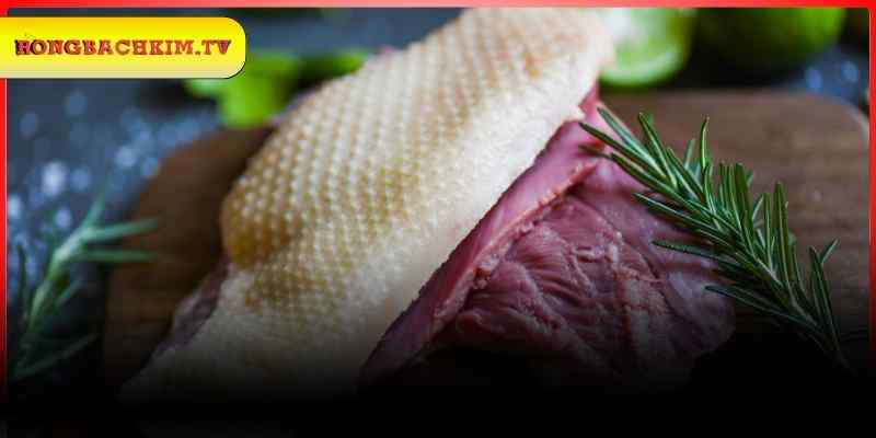 Giải mã mơ thấy bản thân làm thịt vịt