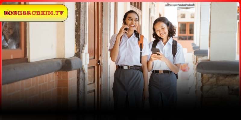 Ý nghĩa nằm mơ thấy bạn học cấp 3 đánh con gì