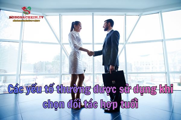 Đánh giá mức độ phù hợp dựa trên nhiều yếu tố